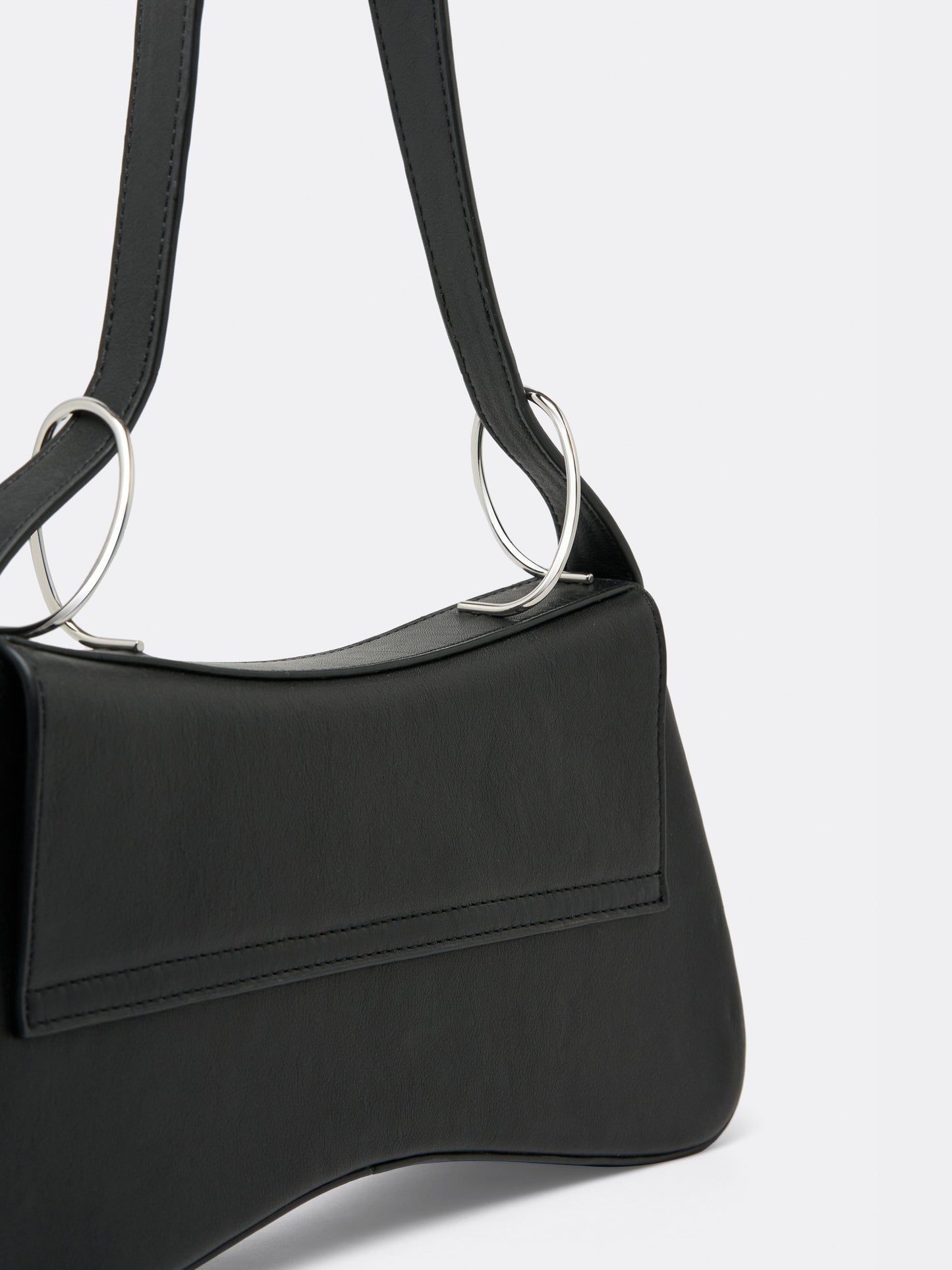 New Phoebe Shoulder Bag - Black